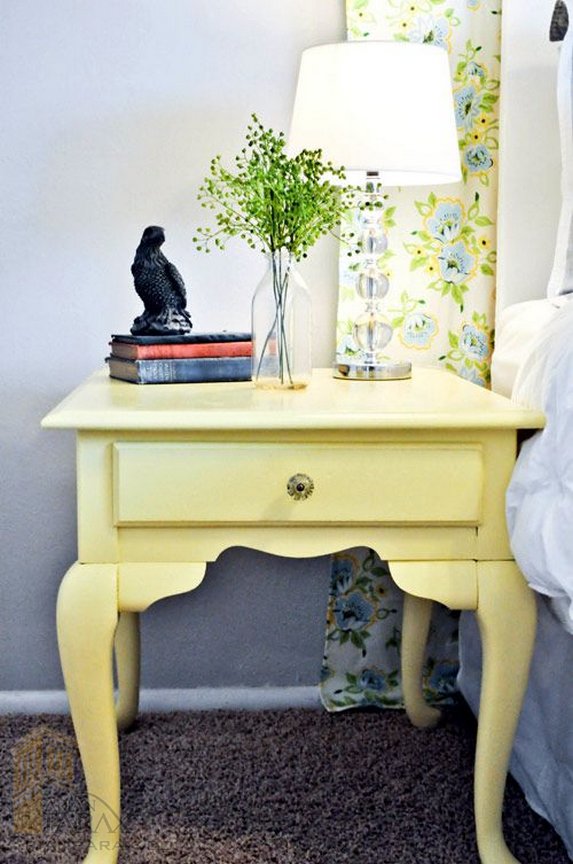13-a-light-yellow-nightstand-diyed-of-a-vintage-pi.jpg